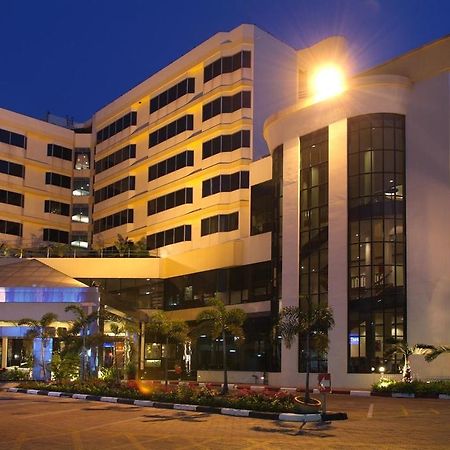 Chon Inter Hotel チョンブリ エクステリア 写真
