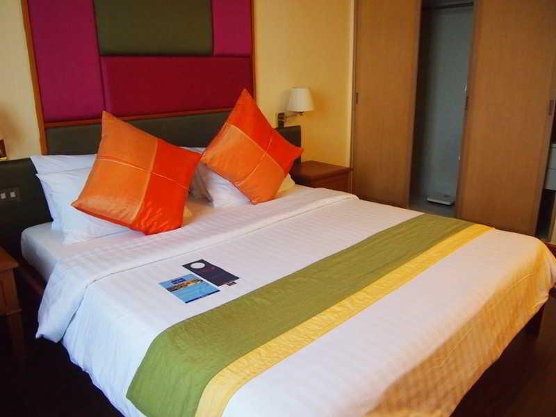Chon Inter Hotel チョンブリ エクステリア 写真