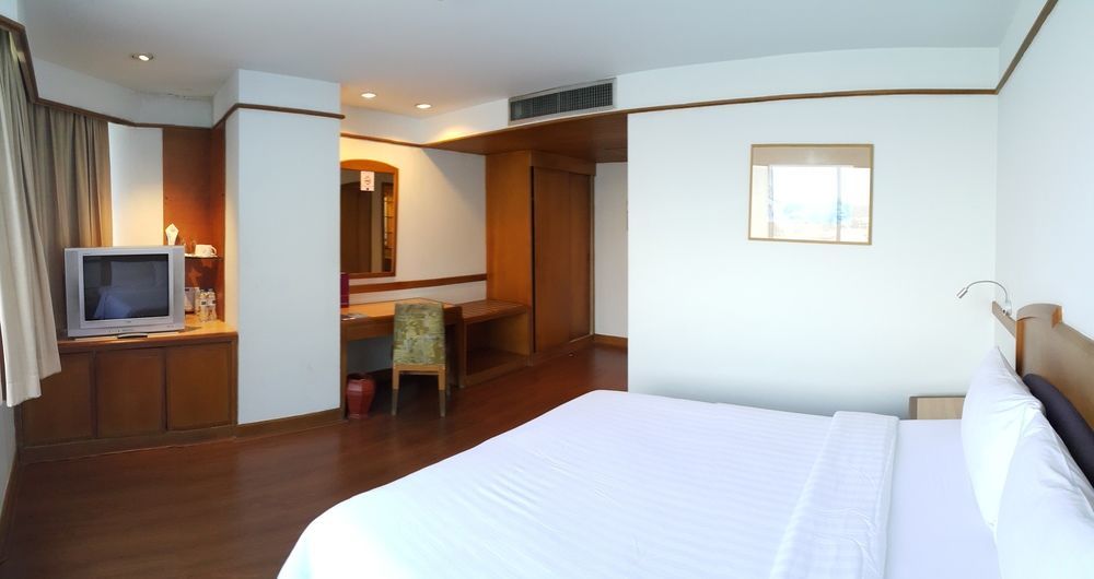 Chon Inter Hotel チョンブリ エクステリア 写真