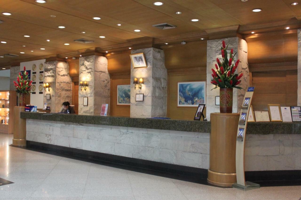 Chon Inter Hotel チョンブリ エクステリア 写真