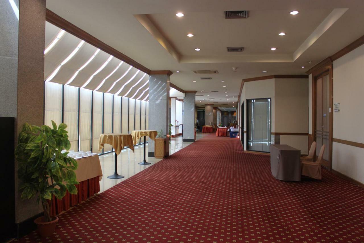 Chon Inter Hotel チョンブリ エクステリア 写真