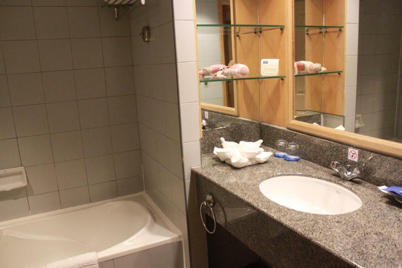 Chon Inter Hotel チョンブリ エクステリア 写真