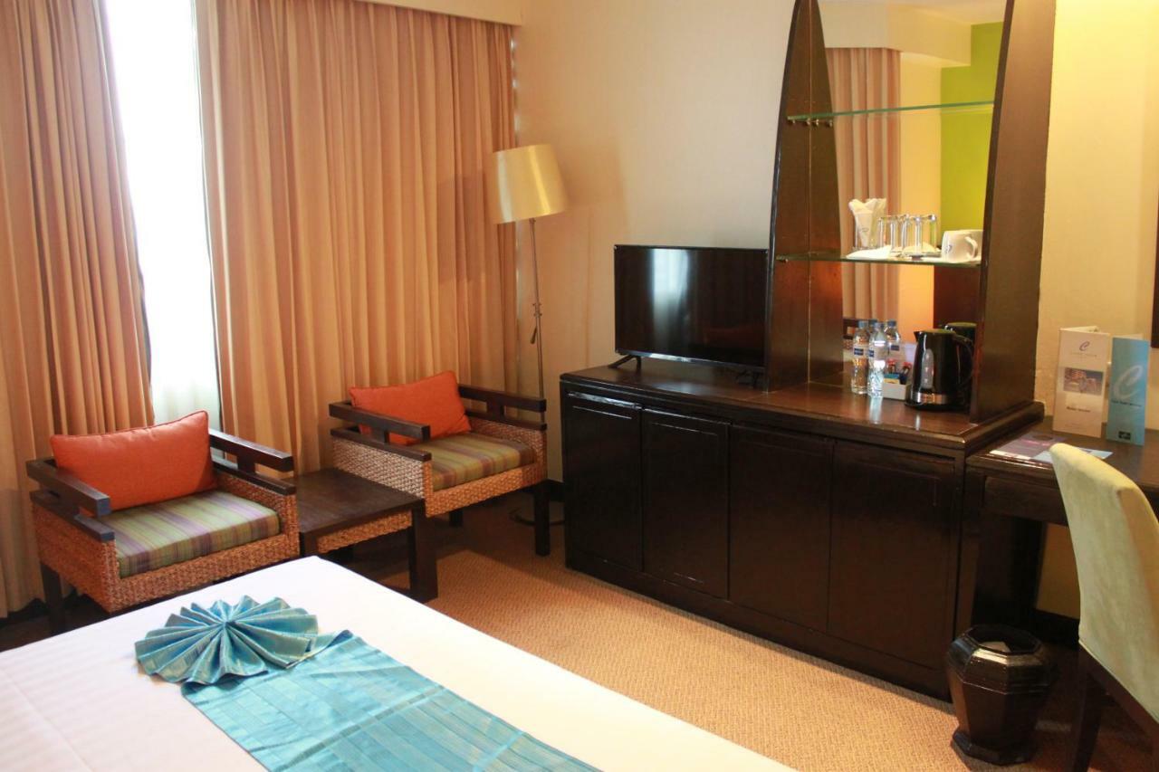 Chon Inter Hotel チョンブリ エクステリア 写真