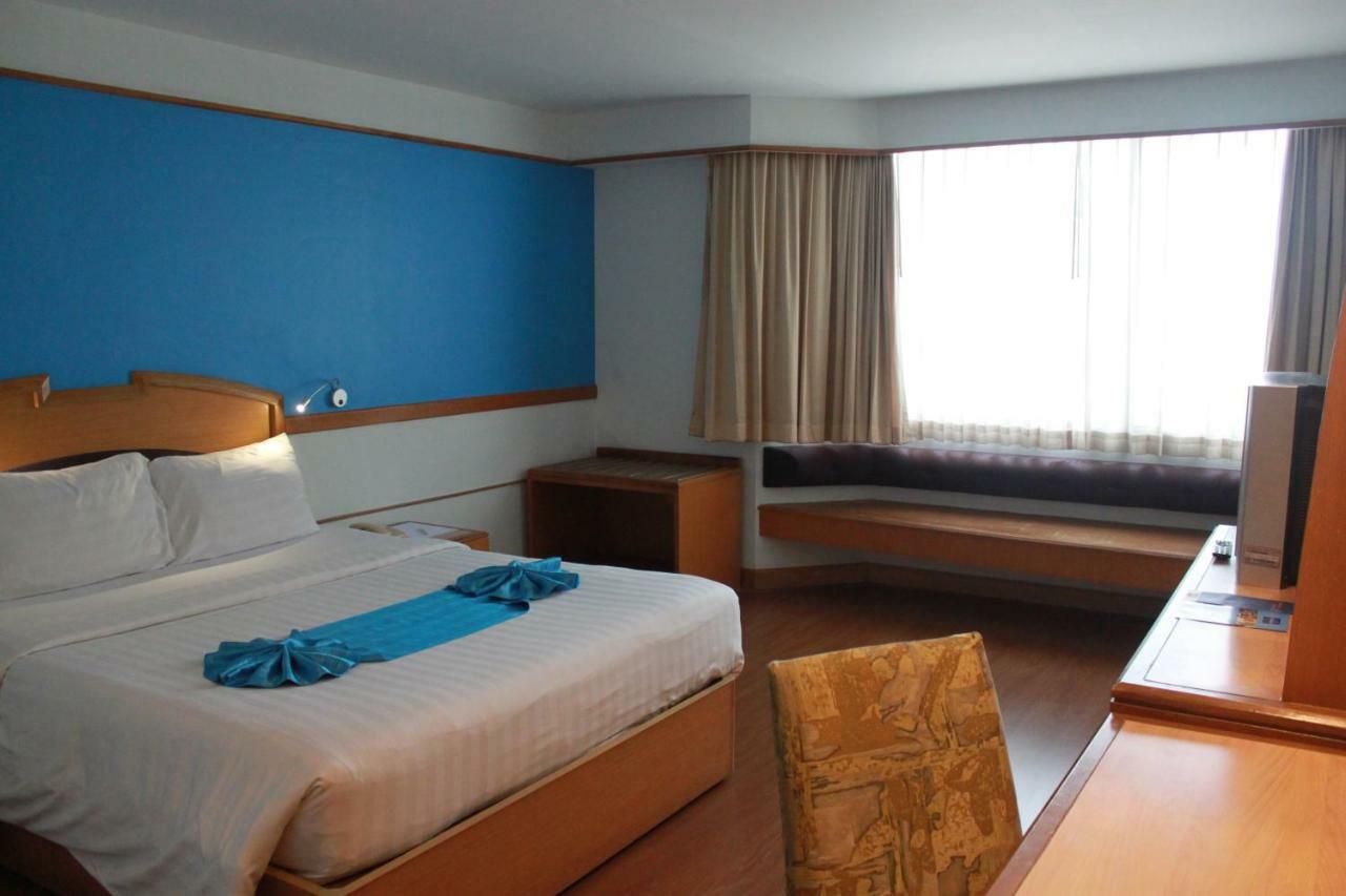 Chon Inter Hotel チョンブリ エクステリア 写真