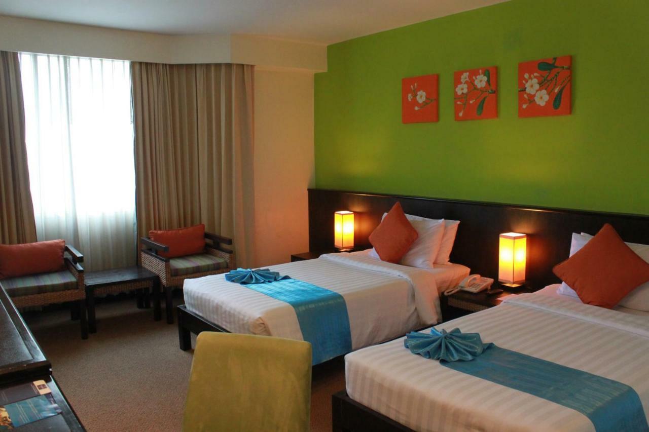 Chon Inter Hotel チョンブリ エクステリア 写真